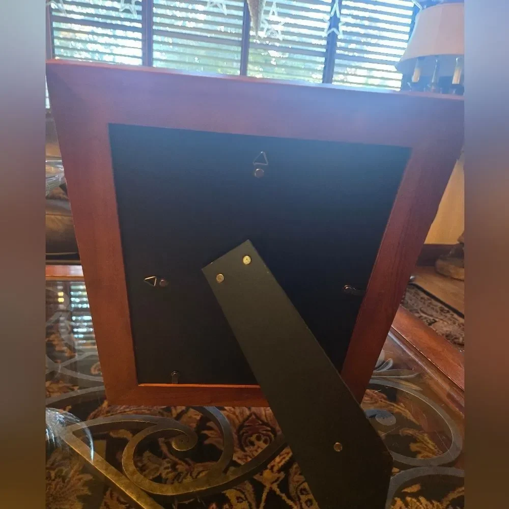 Classic Brown Wooden Photo Frame 10 X 8 NWT